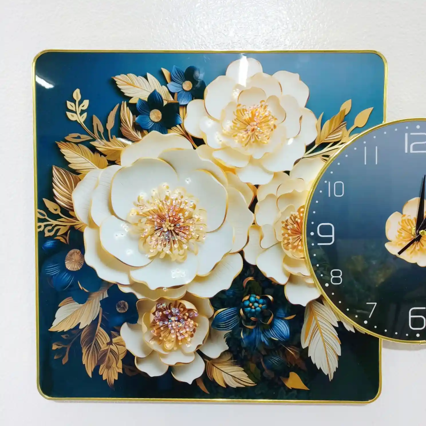 Fiber Made Scenary Wall Clock