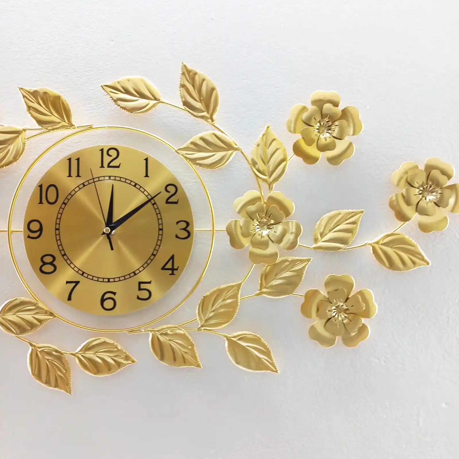 Golden Flower Metal Decorative Wall Clock