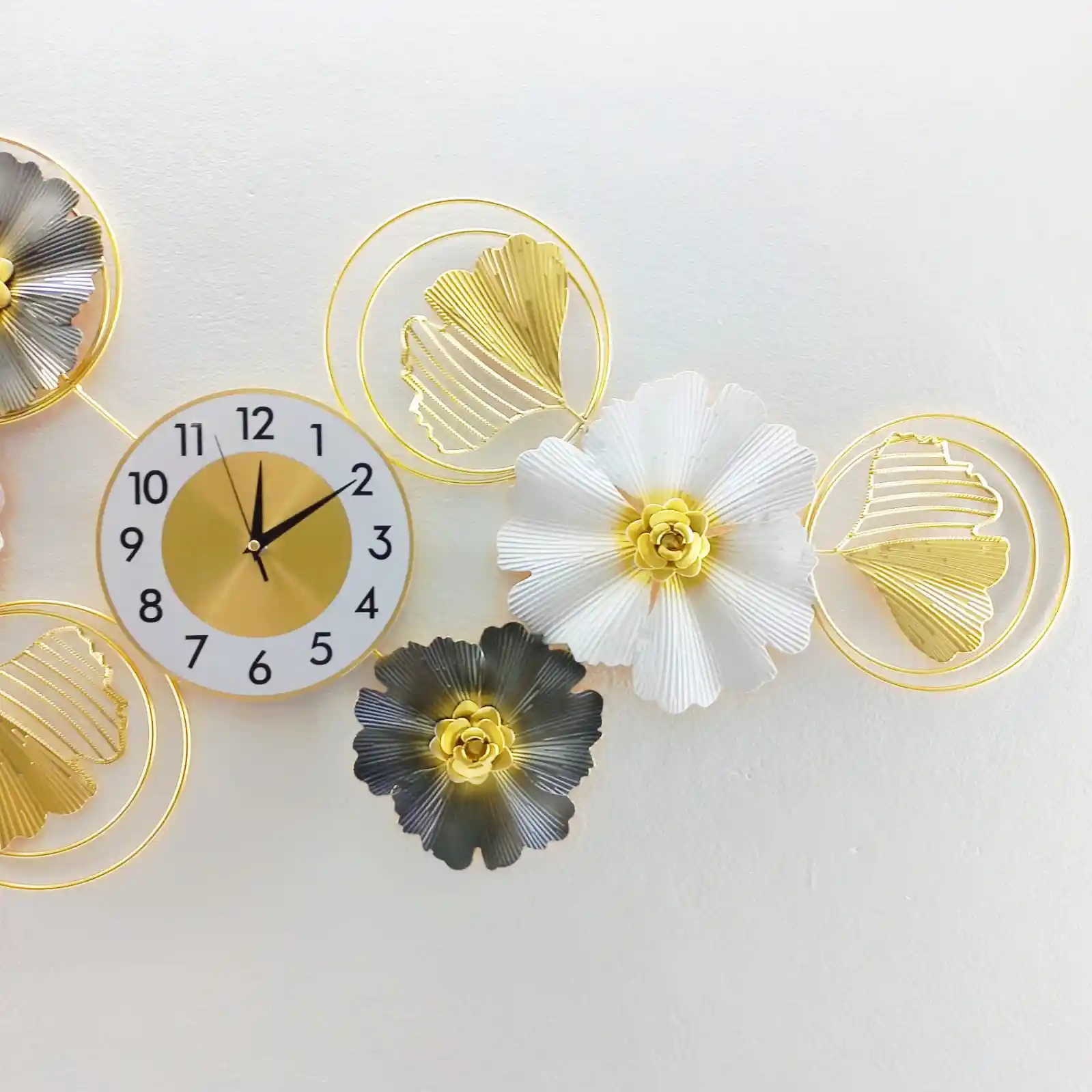 Flower Designed Metal Wall Decor Clock- 17475