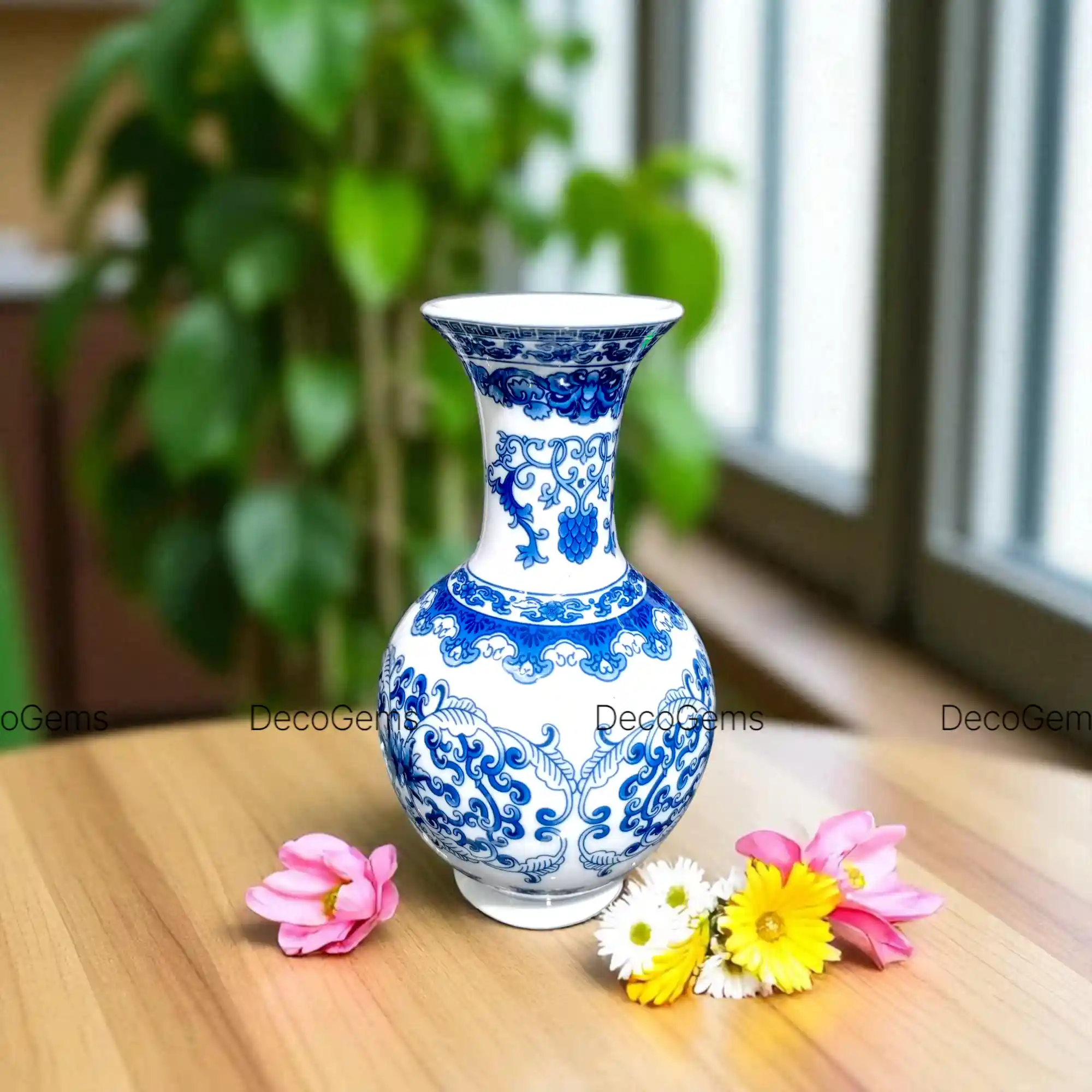 Blue Vintage Designed Flower Vase