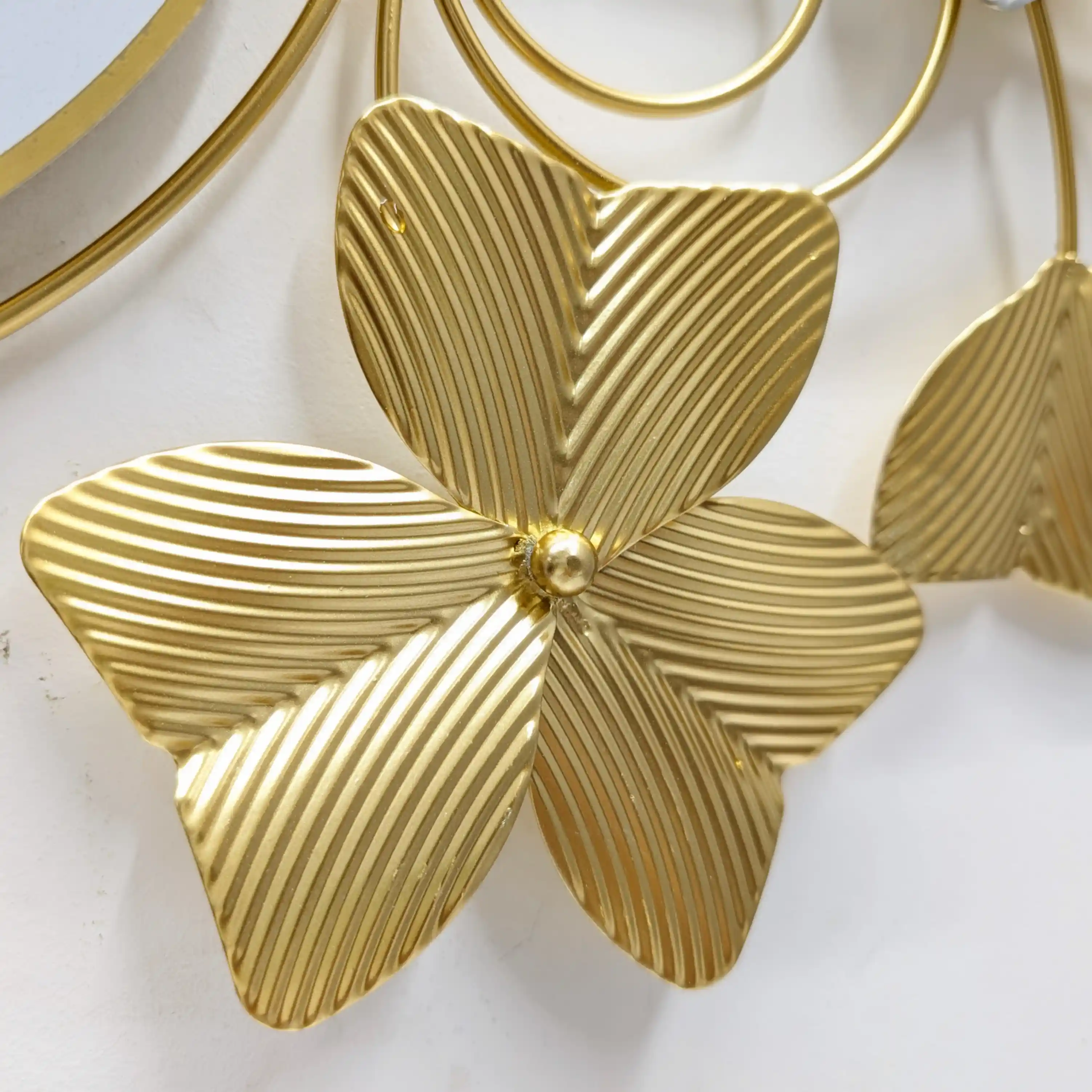 Metal Leaf Designed Wall Decor Clock - 24/6